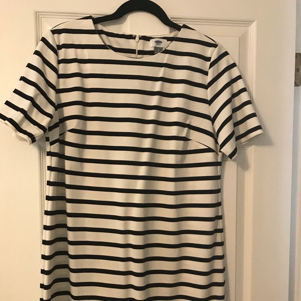 Old Navy Short Sleeve Dress